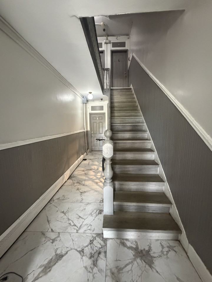 68 Bevan St #6 - Photo 6 of 6