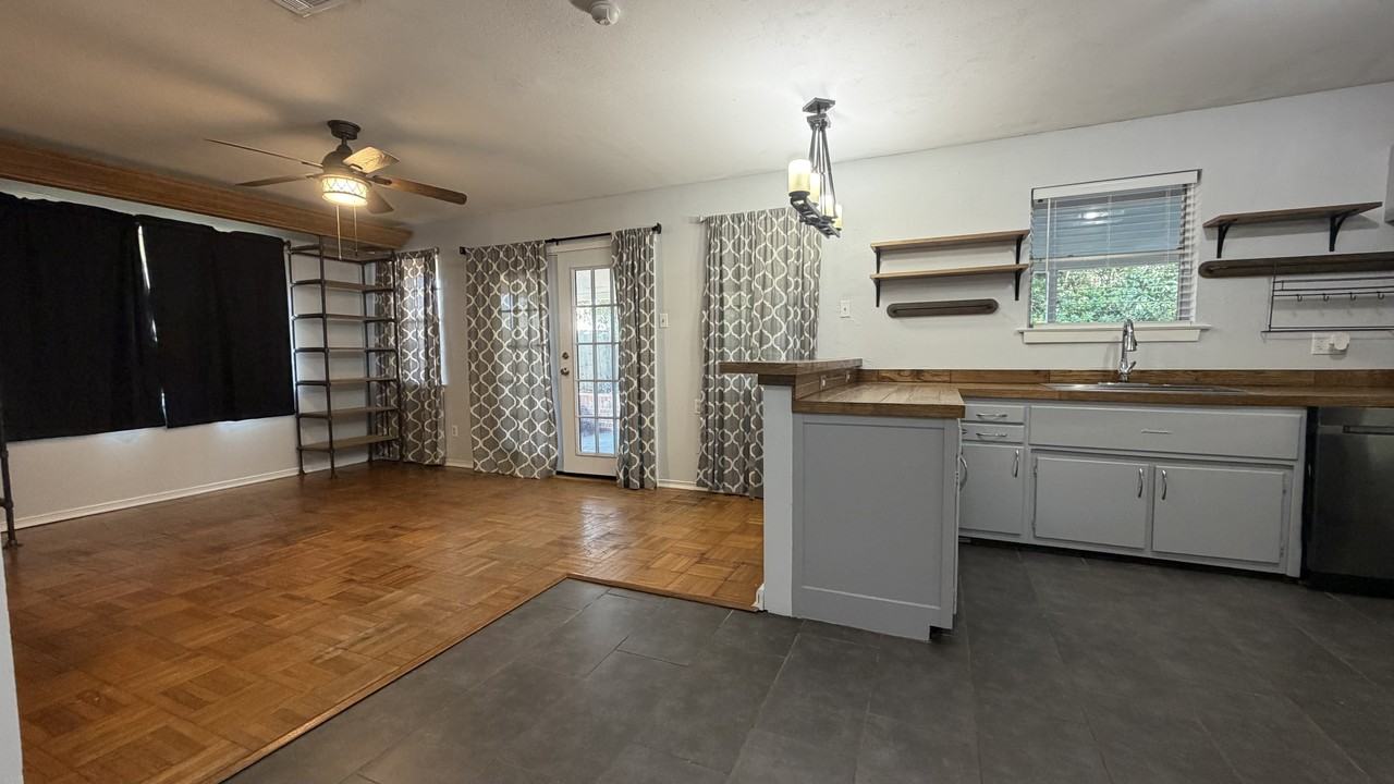 1301 Michael St #NA - Photo 4 of 13