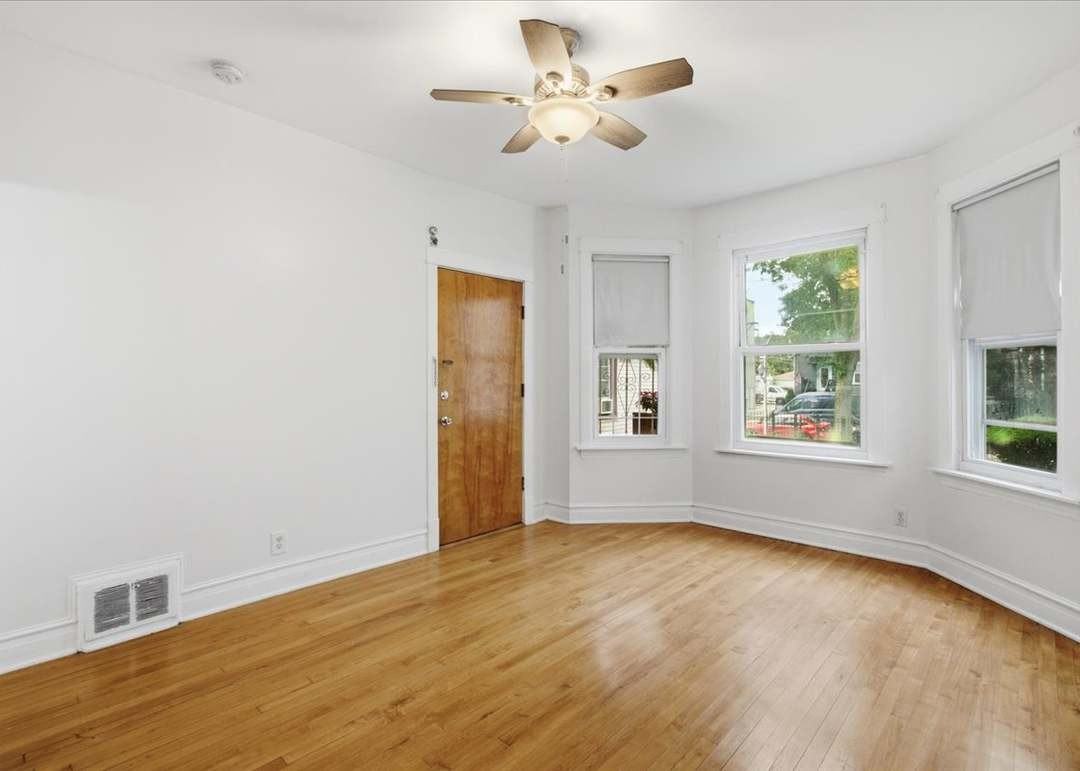 4340 N Drake Ave #1 - Photo 3 of 19