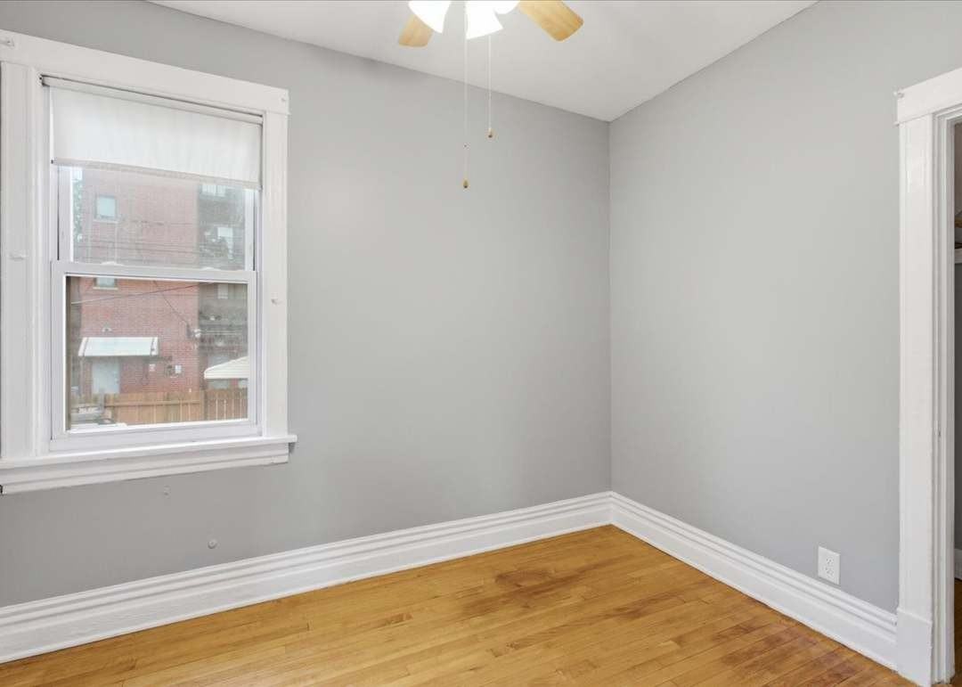 4340 N Drake Ave #1 - Photo 5 of 19