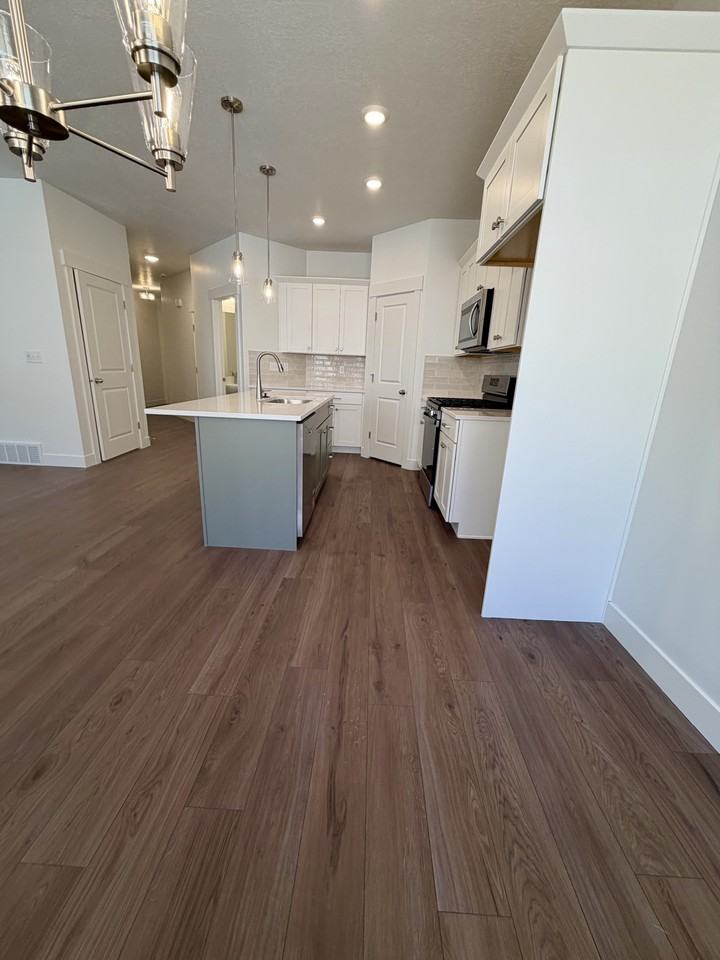 5323 S Acacia Dr #NA - Photo 4 of 19
