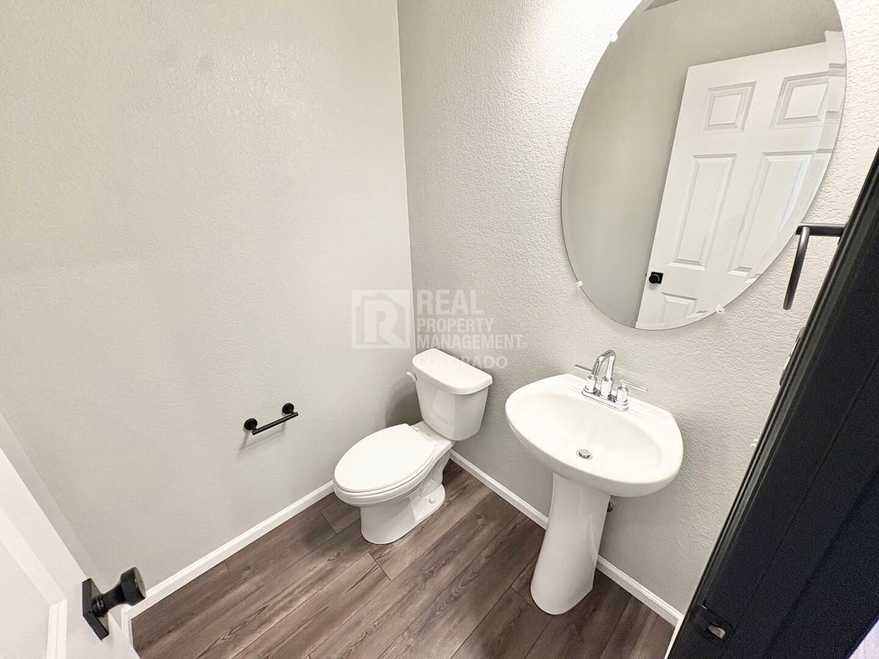 6088 N Lisbon St - Photo 7 of 19