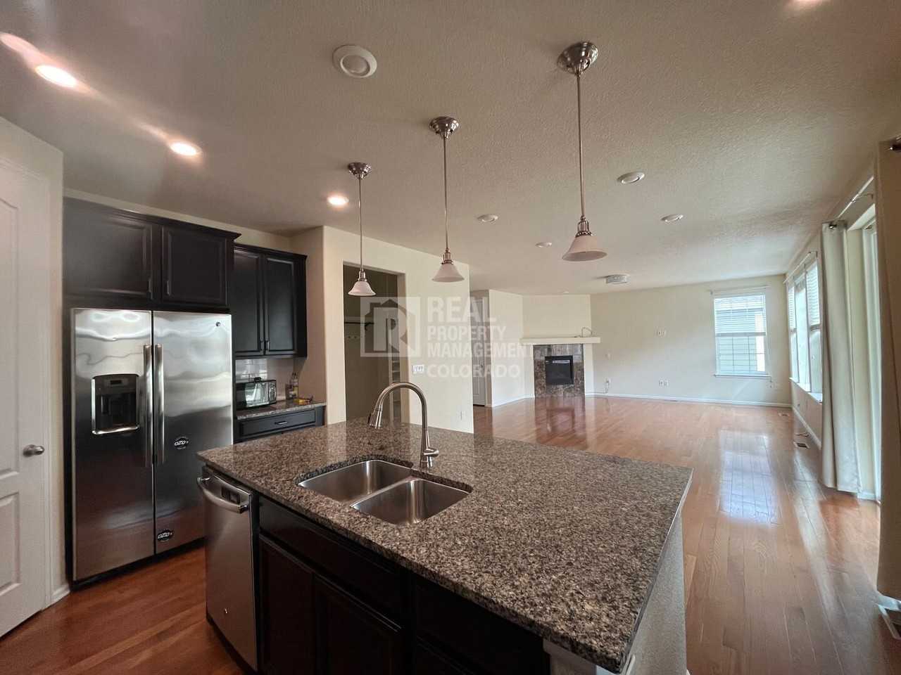787 Sundance Ln - Photo 6 of 31