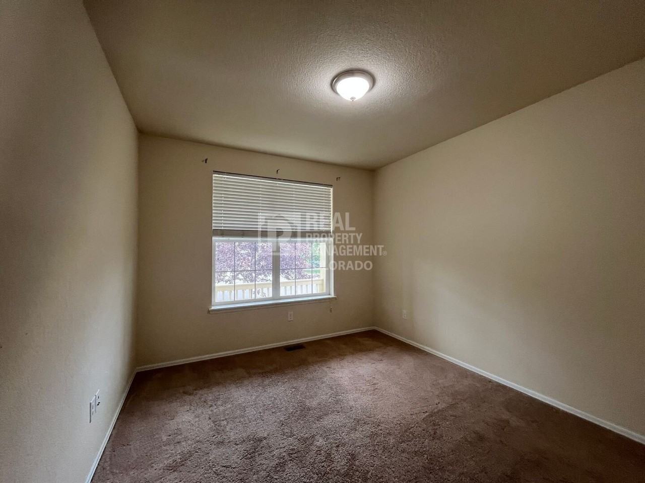 787 Sundance Ln - Photo 7 of 31