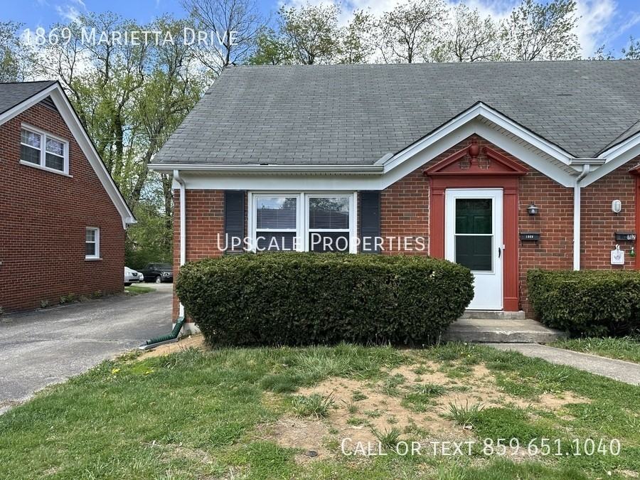 1869 Marietta Dr - Photo 2 of 11