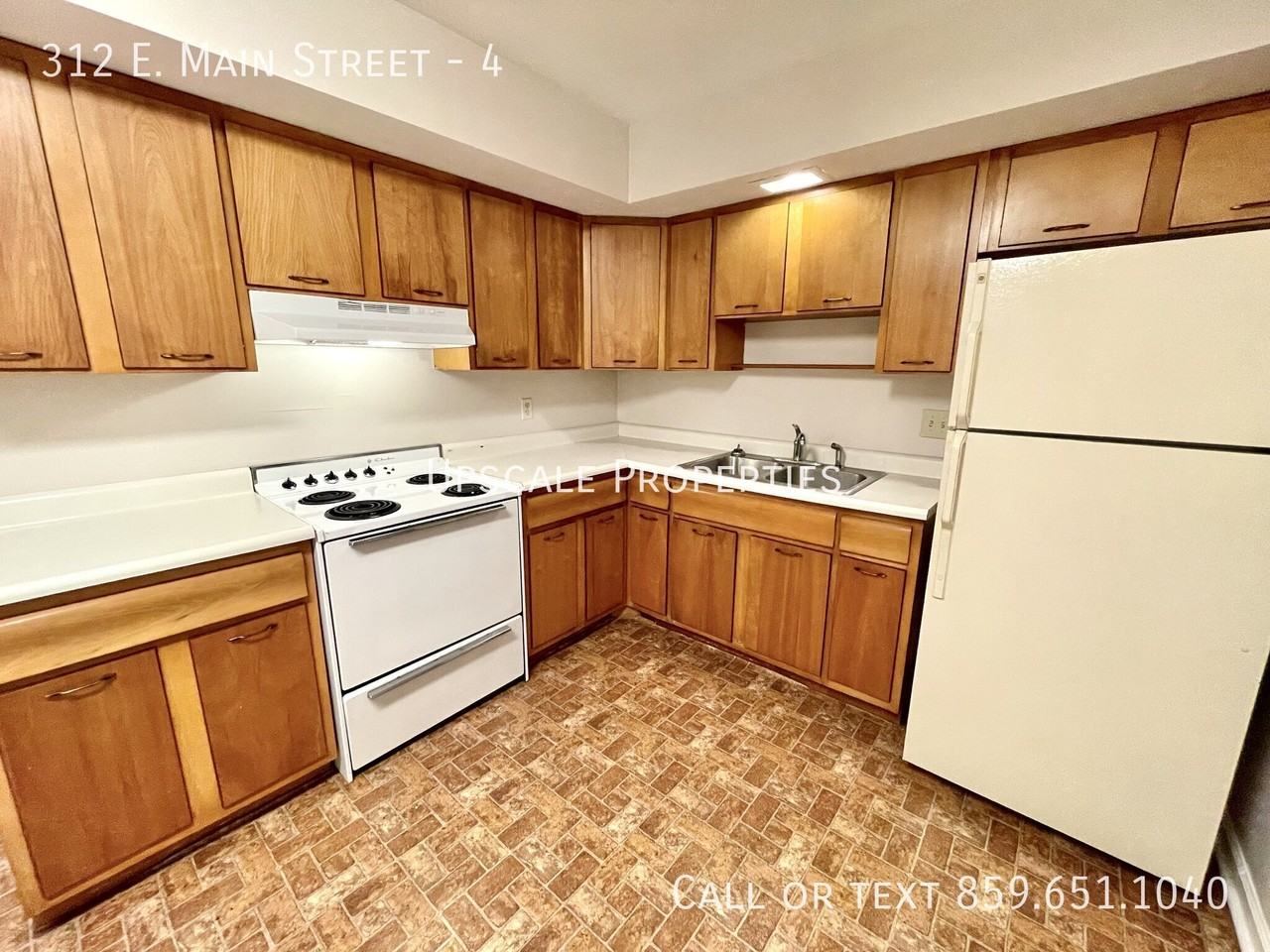 312 E Main St #4 - Photo 3 of 6