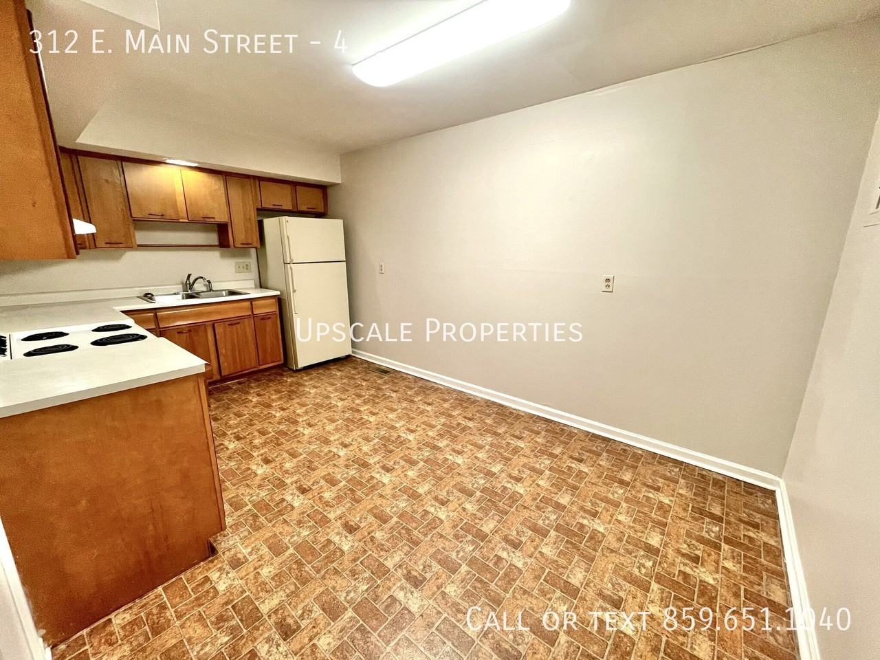 312 E Main St #4 - Photo 4 of 6