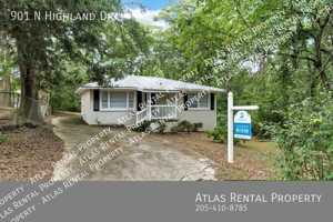 featured image of 901 N Highland Dr
