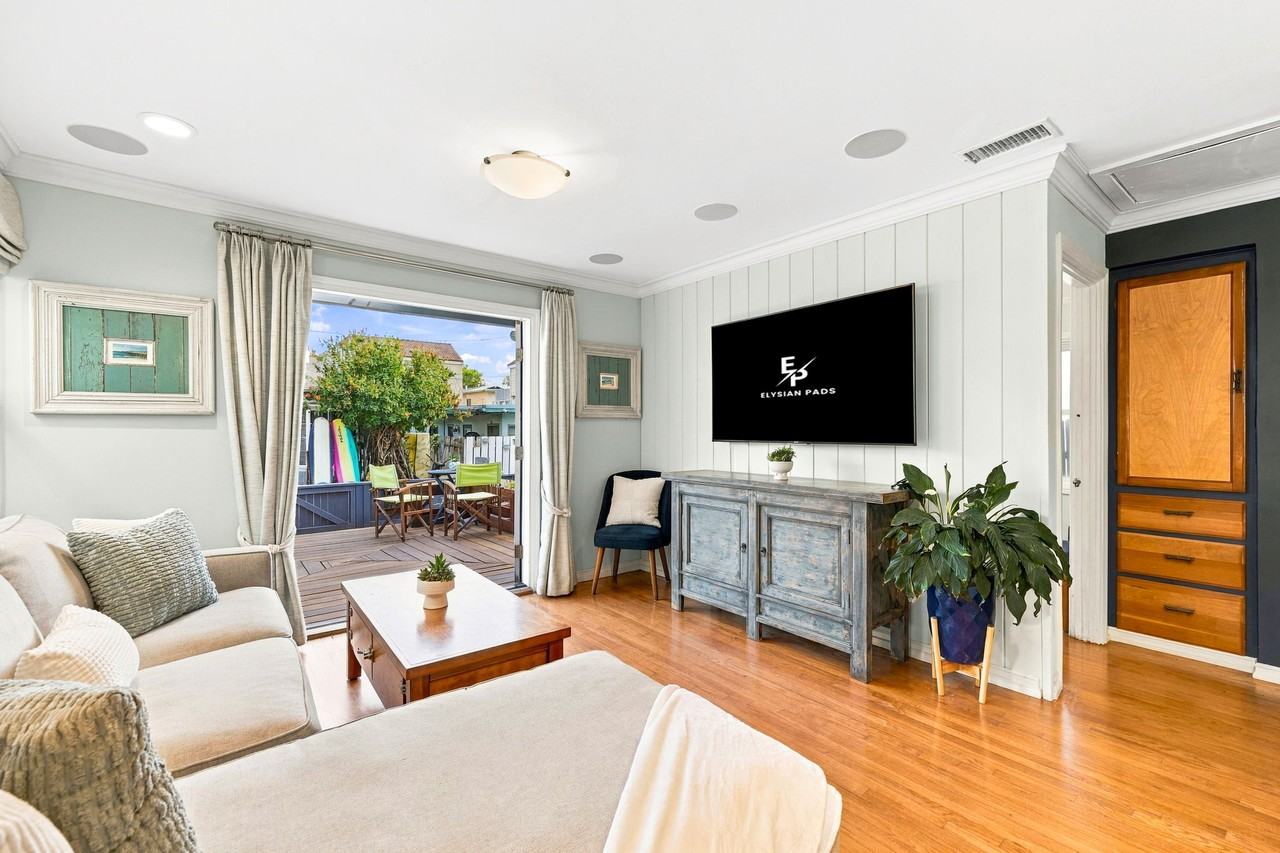 826 Isthmus Ct #NA - Photo 2 of 50