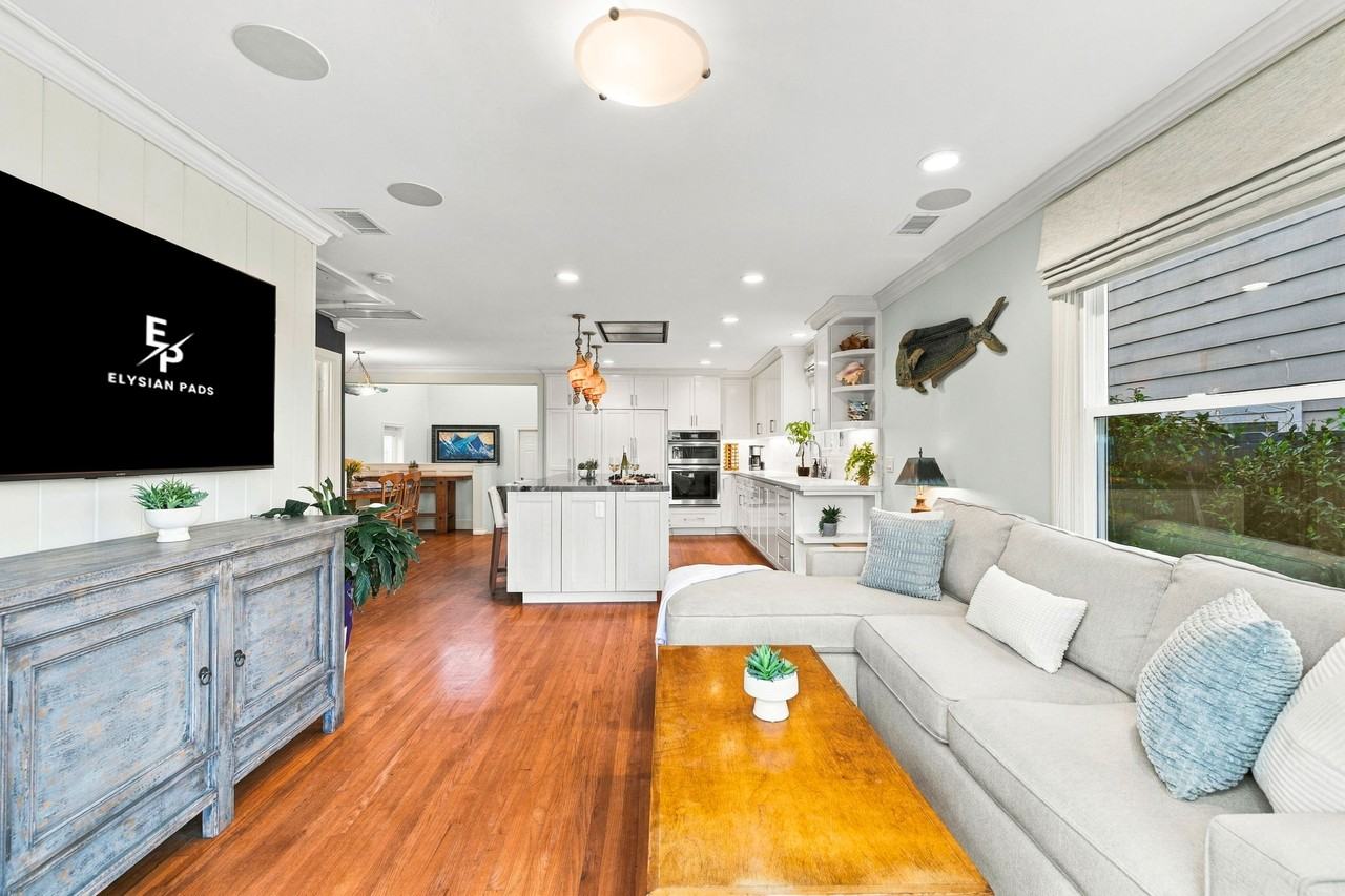 826 Isthmus Ct #NA - Photo 7 of 50