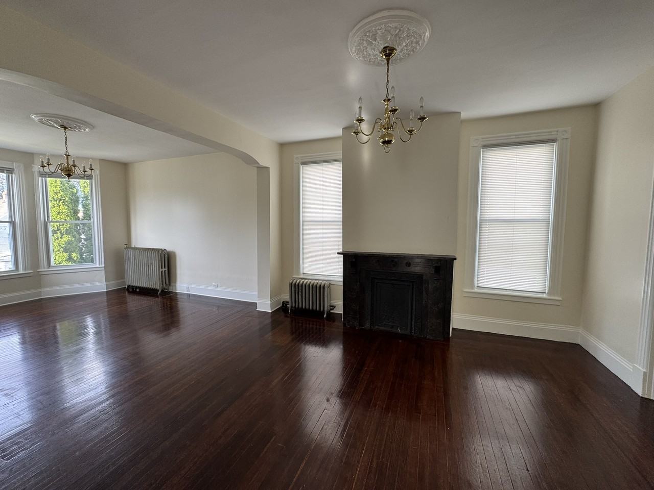 9 Munro Ct #2 - Photo 2 of 24