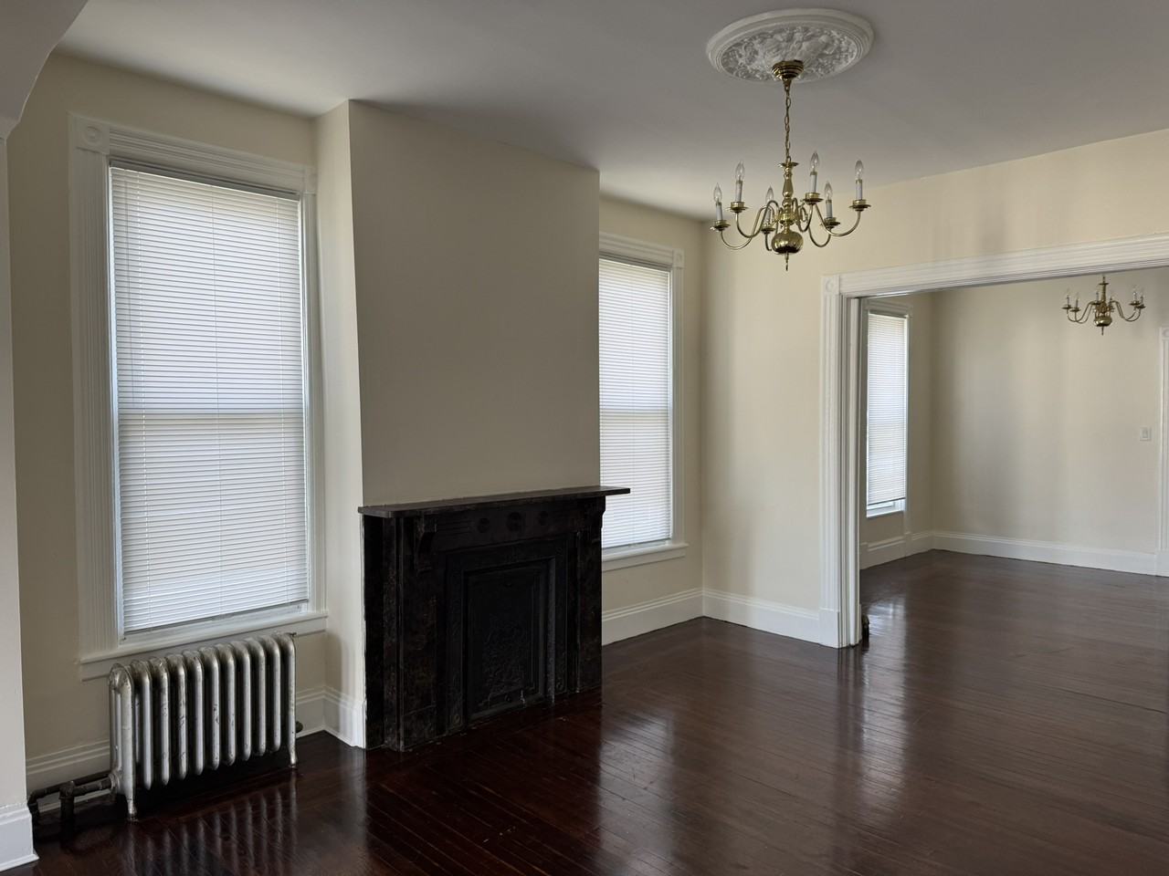 9 Munro Ct #2 - Photo 3 of 24