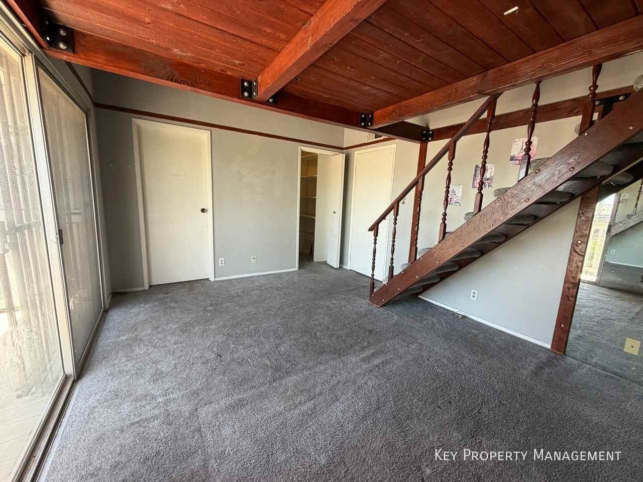 586 Willow Green Dr - Photo 3 of 19