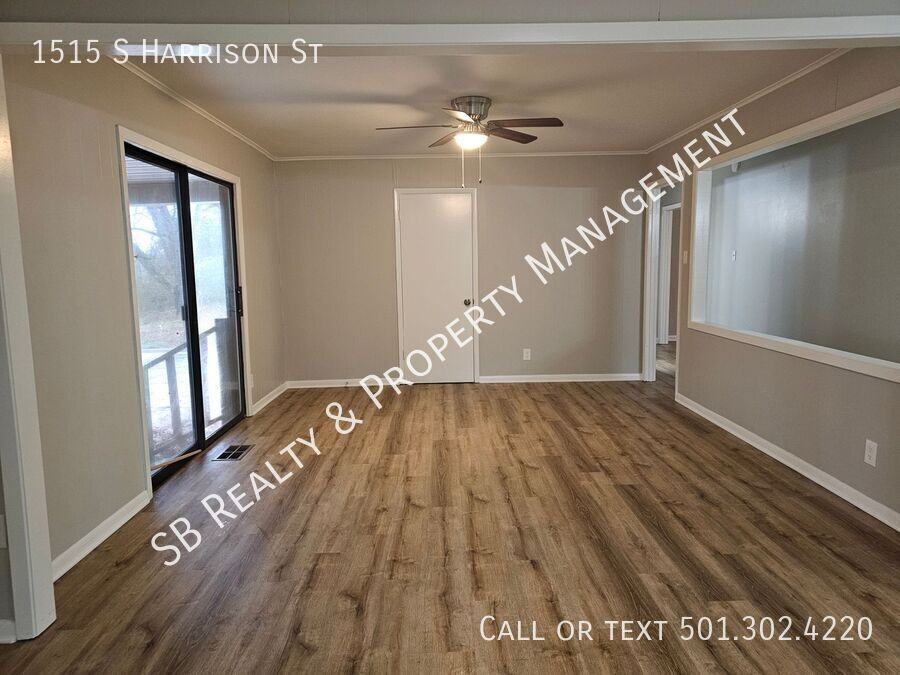 1515 S Harrison St - Photo 4 of 25