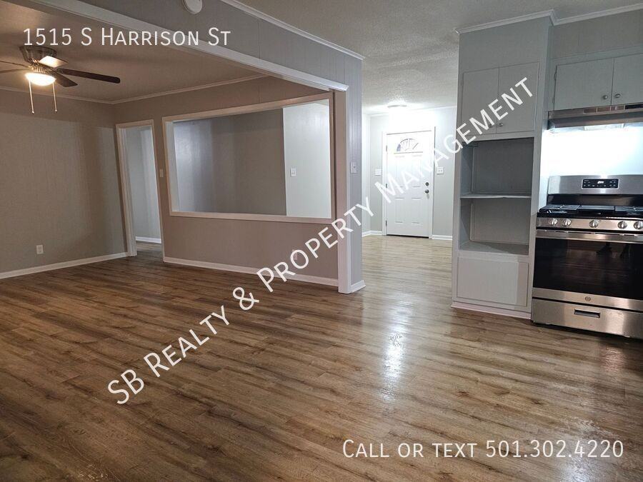 1515 S Harrison St - Photo 6 of 25