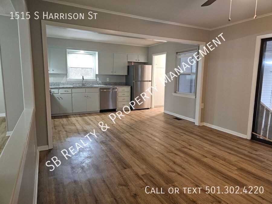 1515 S Harrison St - Photo 7 of 25