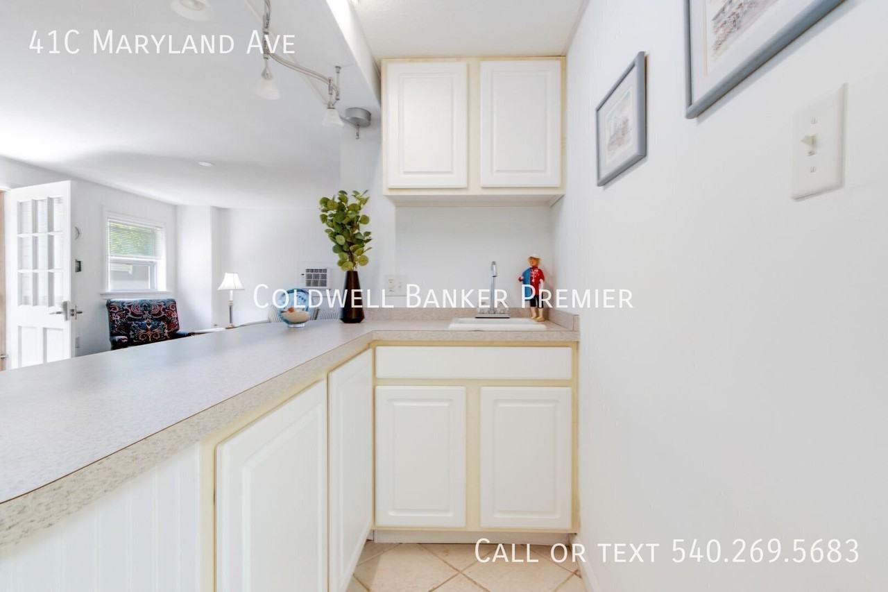 41 Maryland Ave Apt C - Photo 6 of 9
