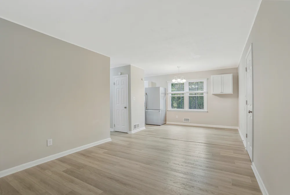 2061 Cloverdale Dr Se #NA - Photo 3 of 18