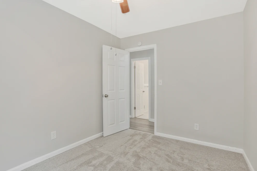 2061 Cloverdale Dr Se #NA - Photo 4 of 18