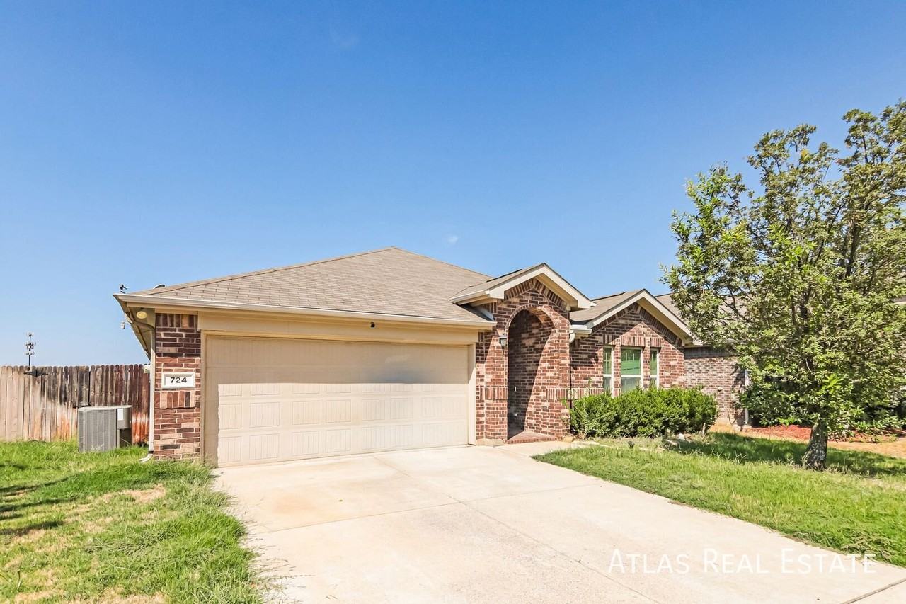 724 Cheyenne Dr - Photo 2 of 20