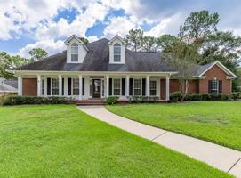 featured image of 212 North Cir