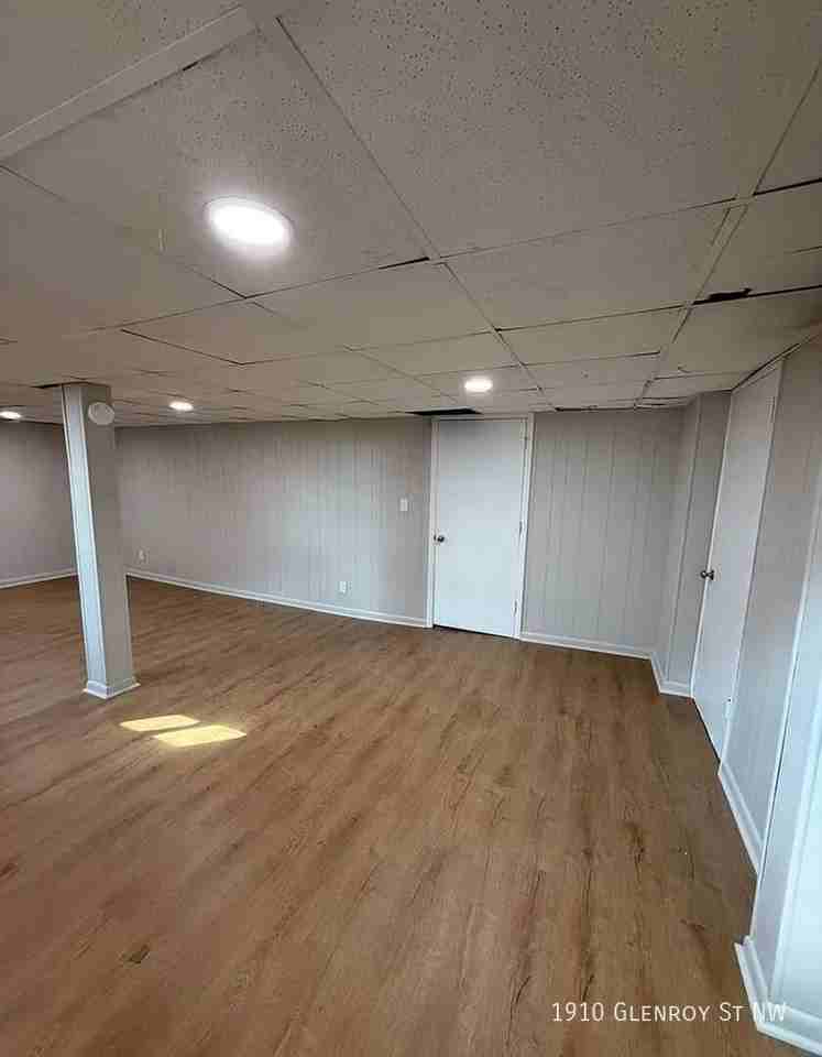 1910 Glenroy St Nw - Photo 3 of 18
