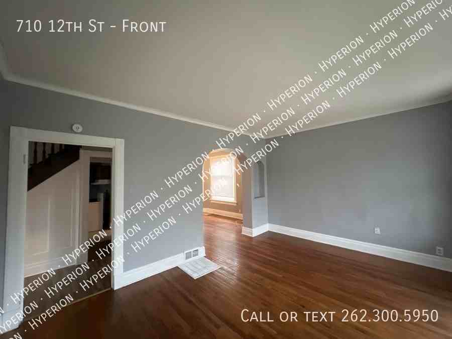 710 12th St - Photo 2 of 16