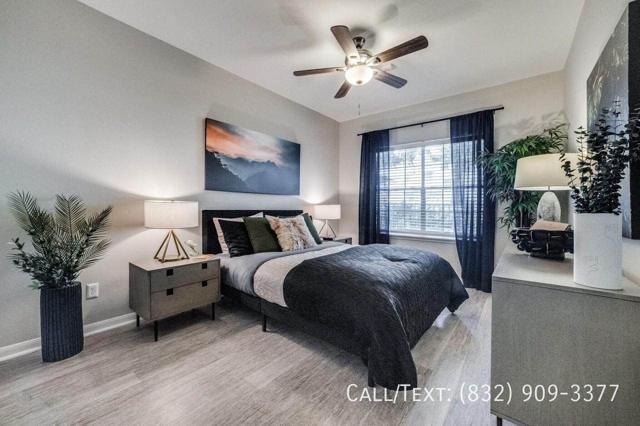 2575 W Holcombe Blvd #MAR - Photo 4 of 8