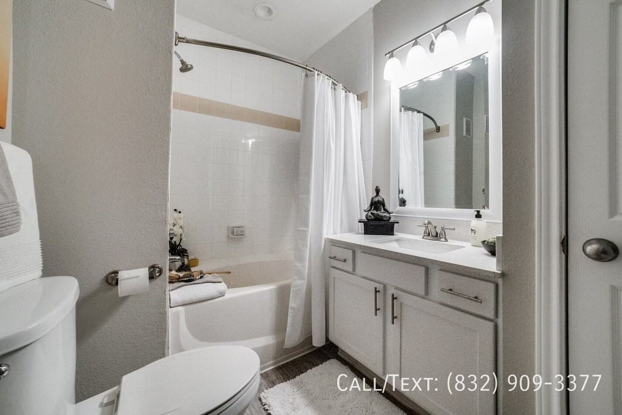 2575 W Holcombe Blvd #MAR - Photo 6 of 8