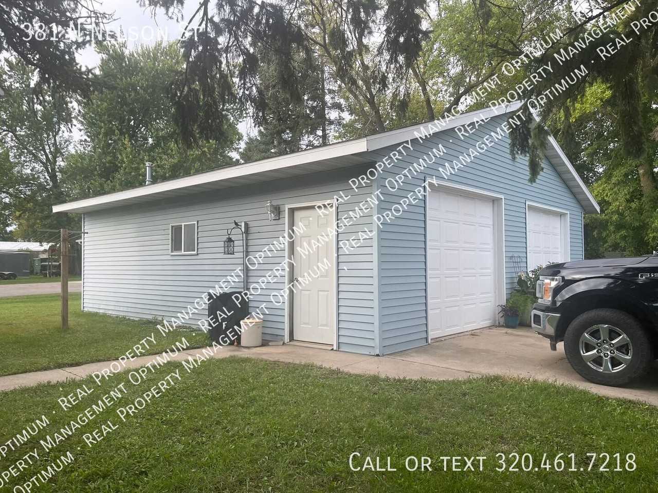 381 N Nelson St - Photo 3 of 20