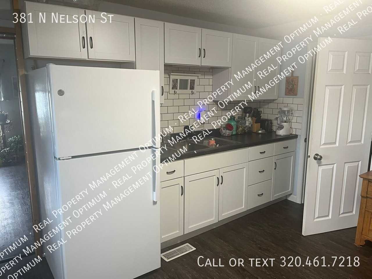 381 N Nelson St - Photo 5 of 20