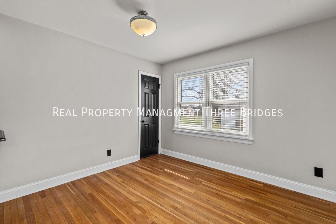110 Birchwood Dr - Photo 7 of 28