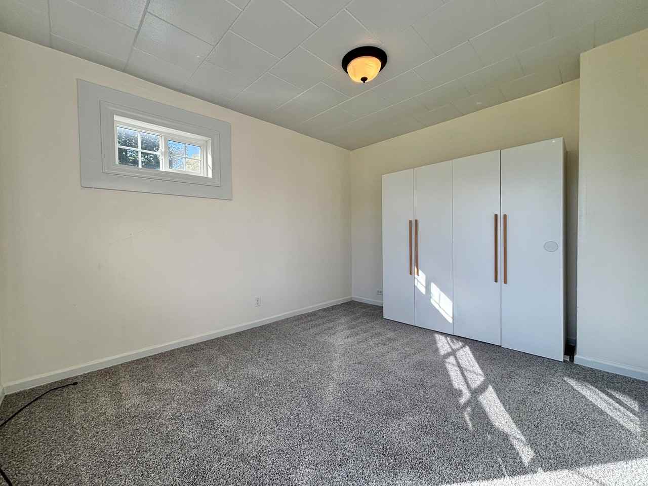 5203 N Evergreen Rd - Photo 4 of 15