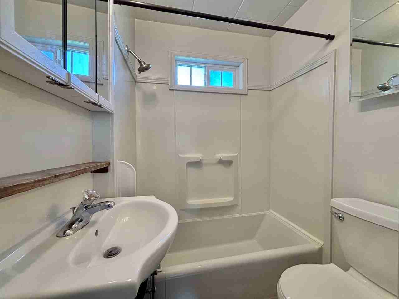 5203 N Evergreen Rd - Photo 5 of 15