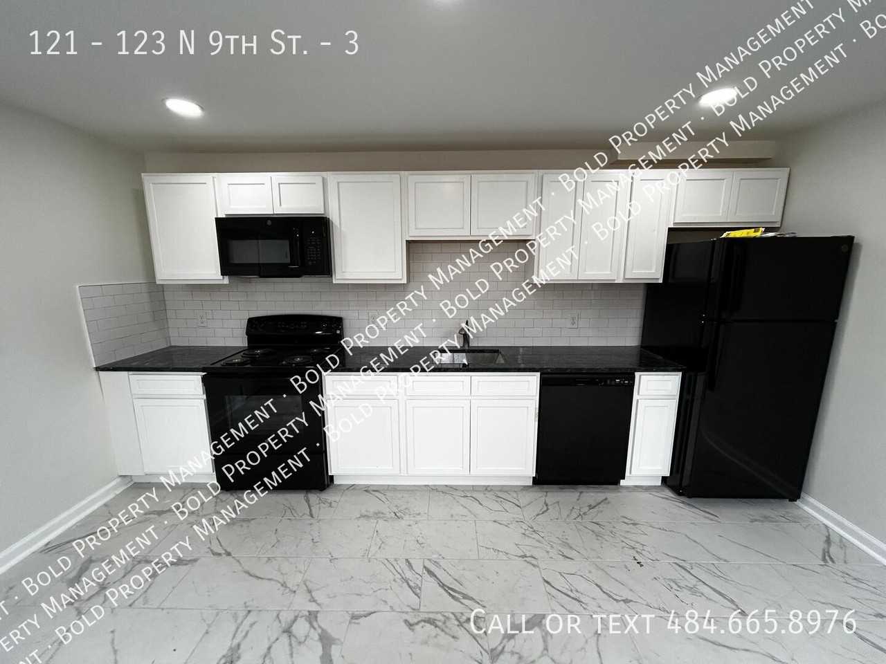 121 N 9th St #3 - Photo 5 of 11