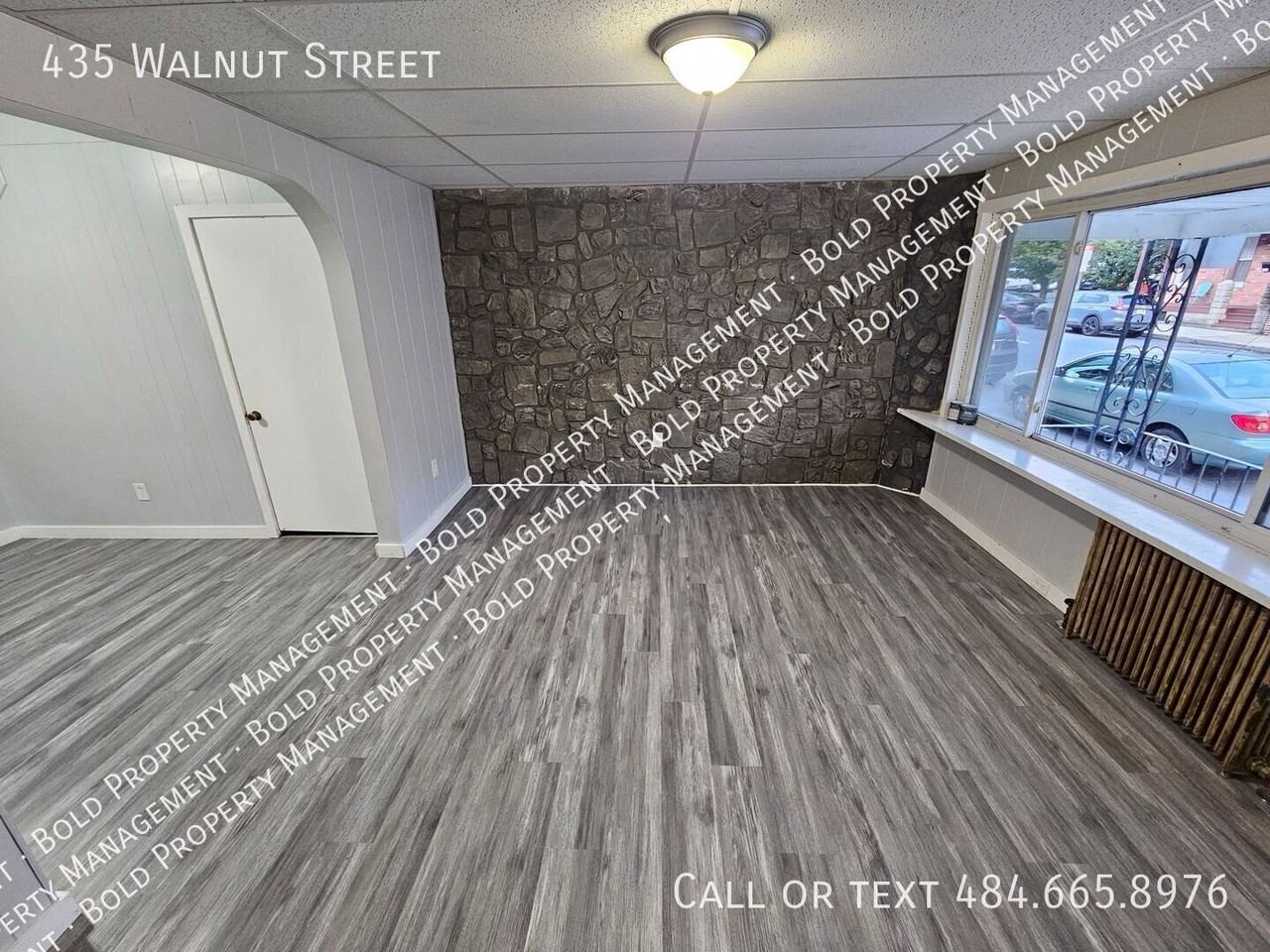 435 Walnut St - Photo 7 of 16
