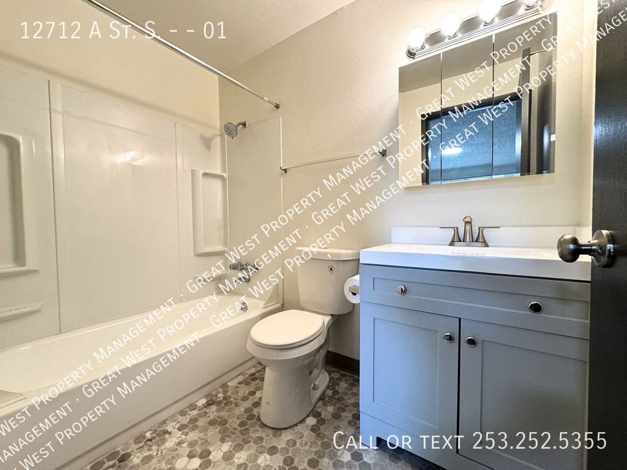 12712 A St S #01 - Photo 6 of 46