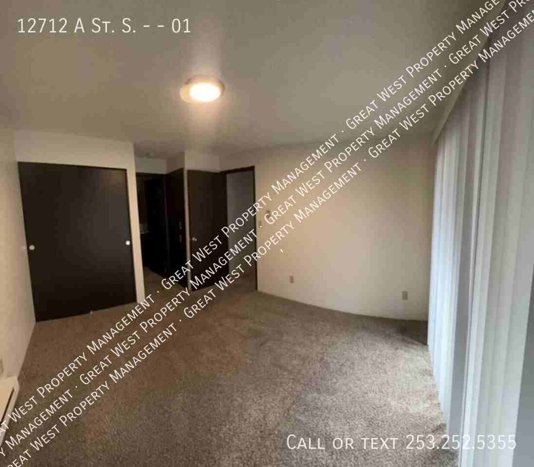 12712 A St S #01 - Photo 7 of 46