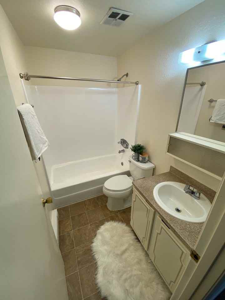 Madrona Apartments, LLC - Photo 7 of 28