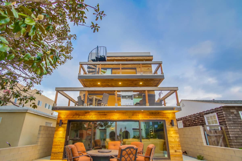 747 Island Ct #NA - Photo 4 of 40