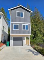 featured image of 1044 Nw Dragonstone St
