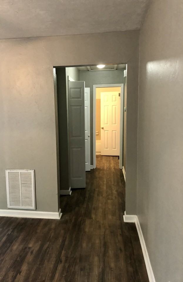 306 White Dr #D4 - Photo 5 of 11