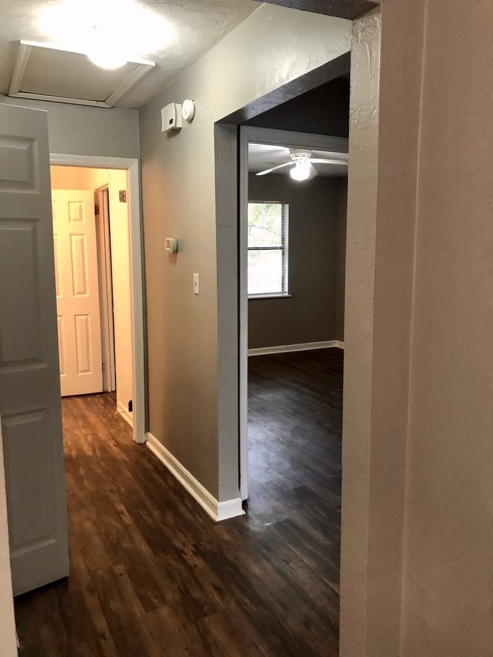 306 White Dr #D4 - Photo 6 of 11