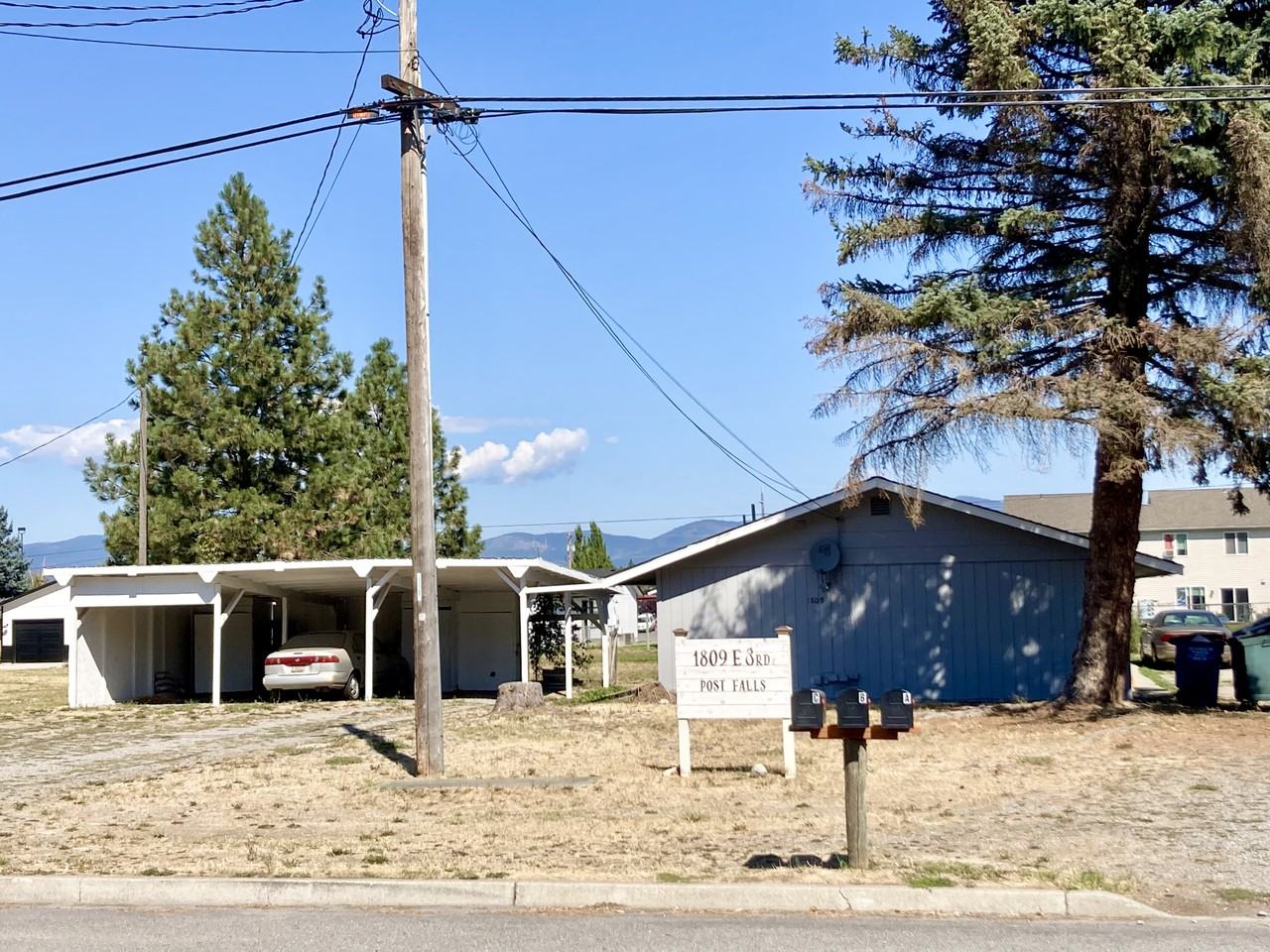 1809 E 3rd Ave #C - Photo 6 of 7