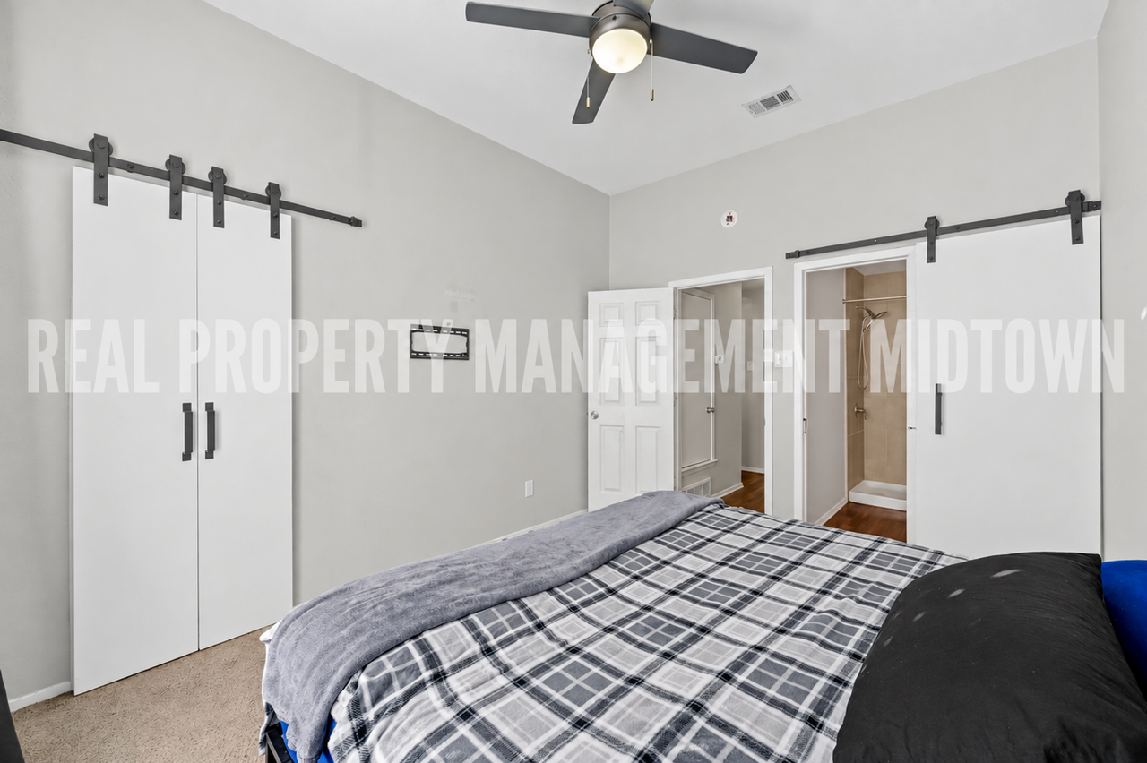 2814 Sherry St - Photo 4 of 17