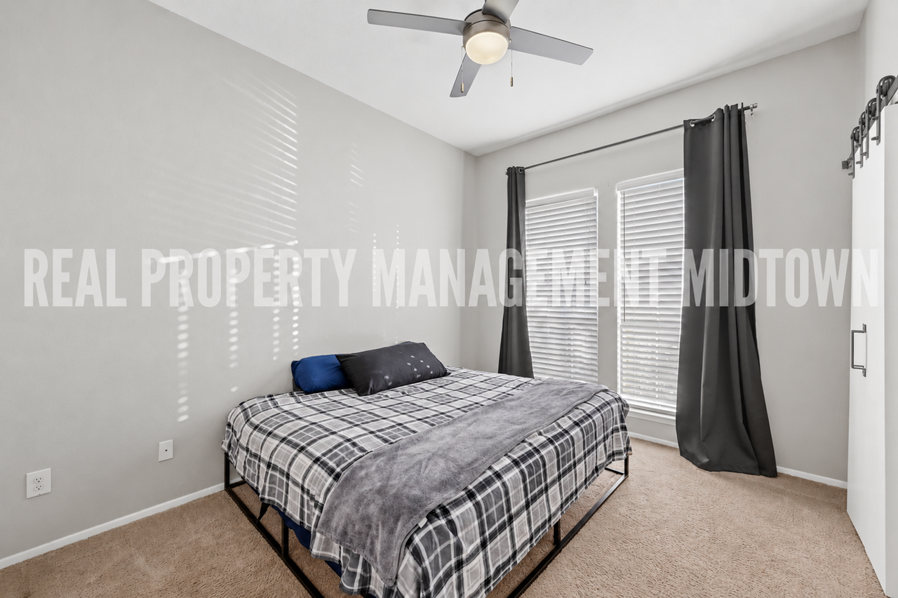 2814 Sherry St - Photo 5 of 17