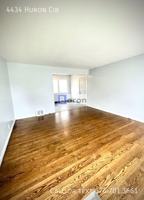 featured image of 4434 Huron Cir