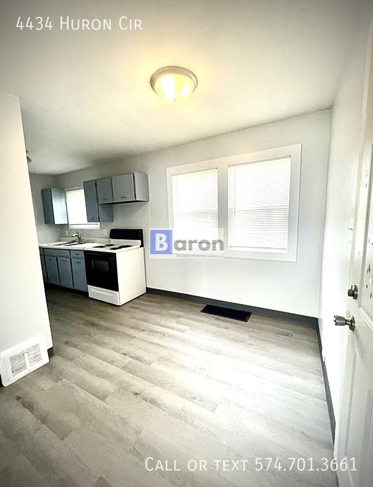 4434 Huron Cir - Photo 4 of 13