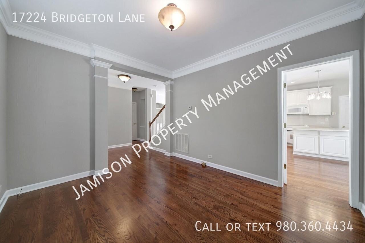 17224 Bridgeton Ln - Photo 5 of 32