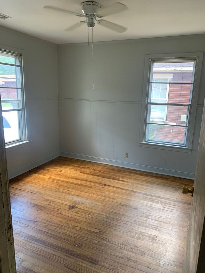312 Kelly St - Photo 2 of 8